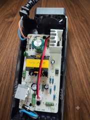 Sạc 5S 21V - 3A chuyên pin Li-ion ,có quạt làm mát và đèn báo đầy