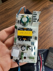 Sạc 5S 21V - 3A chuyên pin Li-ion ,có quạt làm mát và đèn báo đầy