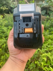 Vỏ mạch Makita 5s-2p 18V 8AH cell 21700 mạch nhận 3 đường sạc zin, adapter và sạc gài. Có led báo pin