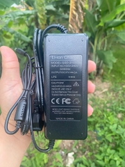 Máy cắt cỏ YAMASU YMS 21V chân phổ thông, công suất 800W, động cơ không chổi than