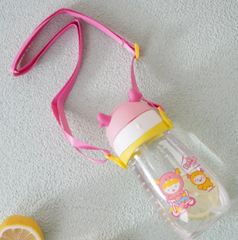Bình nước nhựa cho bé LocknLock Deer Kids Bottle 450ml có ống hút và dây đeo HAP910