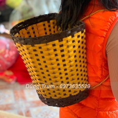 Gùi nhựa múa hát, gùi dân tộc biểu diễn, trang trí