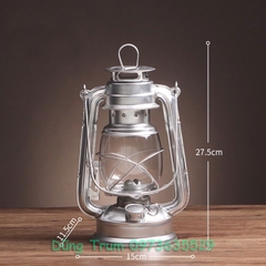 Đèn bão, đèn dầu thắp sáng biểu diễn trang trí quán siêu đẹp