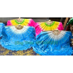 Quạt múa biểu diễn nan tre vải lụa phun kim tuyến phối màu cực đẹp