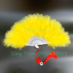 Quạt lông vũ hầu đồng múa văn nghệ chụp ảnh cực đẹp