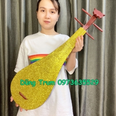 Đạo cụ Đàn tỳ bà chất liệu gỗ phun kim tuyến ánh vàng siêu đẹp