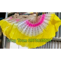 Quạt múa biểu diễn nan tre vải lụa phun kim tuyến phối màu cực đẹp