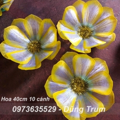 Hoa múa cầm tay biểu diễn siêu bền đẹp chất liệu nan sắt đàn hồi họa tiết phủ kim tuyến