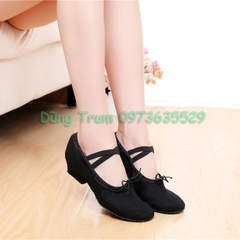 Giày múa bale có gót bọc da lộn cực êm ái và bền