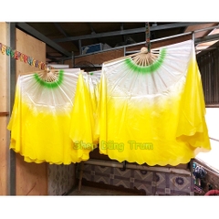 Quạt múa tua rộng vải lụa mềm mại siêu đẹp