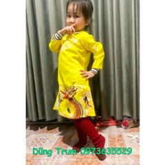 Áo dài Tết cách tân cho bé vải gấm họa tiết cực đẹp