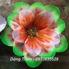 Hoa múa có chun dưới đế cầm tay chất liệu nan sắt đàn hồi siêu bền