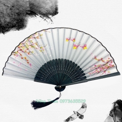 Quạt Cổ Trang Gắn Dây Tua Rua Loại Đẹp Nhiều Mẫu Họa Tiết DT380