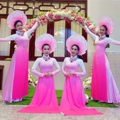 Mấn sen hồng biểu diễn, mũ sen hồng cực đẹp