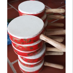 Trống cơm gỗ cầm tay biểu diễn, trống gỗ cầm tay