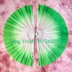 Quạt múa nan nhựa hàng loại đẹp cực bền (1 đôi)