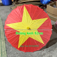 Ô múa Việt Nam Cờ Đỏ Sao Vàng biểu diễn trang trí chất liệu trụ gỗ chắc chắn