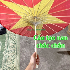Ô múa Việt Nam Cờ Đỏ Sao Vàng biểu diễn trang trí chất liệu trụ gỗ chắc chắn