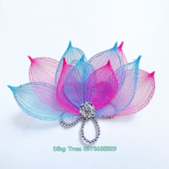 Cài đầu sen biểu diễn, hoa cài đầu hình sen siêu đẹp