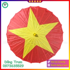 Ô múa Việt Nam Cờ Đỏ Sao Vàng biểu diễn trang trí chất liệu trụ gỗ chắc chắn