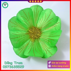 Hoa múa văn nghệ chất liệu nan sắt vẽ kim tuyến 40cm 10 cánh