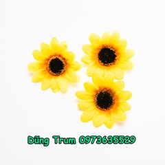 Hoa hướng dương đầu bông đường kính 7cm vải lụa trang trí phụ kiện