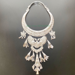 Vòng cổ dân tộc màu bạc họa tiết đôi chim công, kiềng cổ hầu đồng DT015