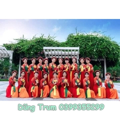 Trang phục áo Tứ Thân vải lụa mềm mại đầy đủ bộ