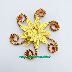 Cài đầu kim xa họa tiết hoa kết hợp dây cườm biểu diễn cực đẹp