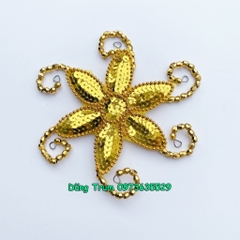 Cài đầu kim xa họa tiết hoa kết hợp dây cườm biểu diễn cực đẹp