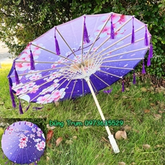 Ô Cổ Trang gắn tua rua chất liệu vải lụa đẹp, dù cổ trang biểu diễn trang trí