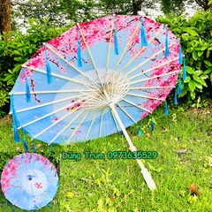 Ô Cổ Trang gắn tua rua chất liệu vải lụa đẹp, dù cổ trang biểu diễn trang trí