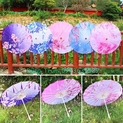 Ô Cổ Trang gắn tua rua chất liệu vải lụa đẹp, dù cổ trang biểu diễn trang trí