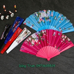 Quạt Cổ Trang Nan Nhựa Họa Tiết Hoa Đủ Màu Nhiều Mẫu DT382