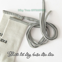 Tất thể thao cho bé thiết kế dây buộc cá tính nổi bật