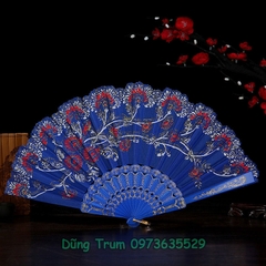 Quạt cổ trang hoa nan nhựa bền đẹp họa tiết in dập sắc nét DT389