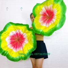 Lá sen múa 3 lớp chất liệu nan sắt mềm vải lụa họa tiết phun kim tuyến biểu diễn văn nghệ