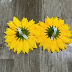 Hoa múa hướng dương đeo tay size mầm non tiểu học, hoa cầm tay múa biểu diễn cho bé