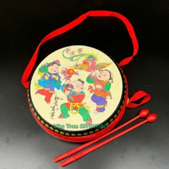 Trống cơm Trung Thu có dây đeo kèm 2 dùi trống