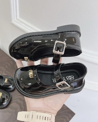 KB Giày búp bê đen MIU chữ(21-30)