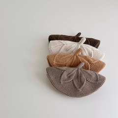 MIM Mũ nồi len đan hoạ tiết cánh hoa(3M-2Y)