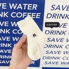 MIM Tất len thêu chữ R(S,M)