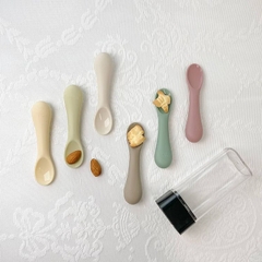 MODU'I HÀN - THÌA ĂN DẶM SILICONE BLUEMAMA