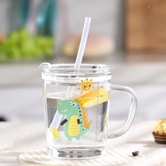 KK - CỐC THUỶ TINH CHIA VẠCH CÓ ỐNG HÚT