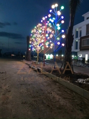 Cột Đèn Trang Trí Cây Thông 30 Tay Quả Cầu D200 Đủ Màu Sắc Cao 5M ZALAA