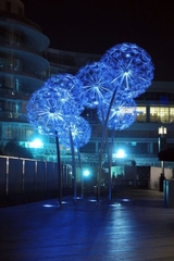 Đèn LED Bông hoa Bồ Công Anh Dandelion đường kính 1.5m, nhiều màu RGB - Giải pháp chiếu sáng cảnh quan kiểu mới