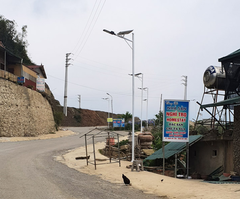 Đèn Năng Lượng Mặt Trời Thắp Sáng Đường Quê - Nông Thôn Mới