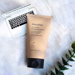 Sữa rửa mặt dịu nhẹ Innisfree Jeju Volcanic Pore Cleansing Foam