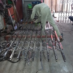Cửa xếp inox 03