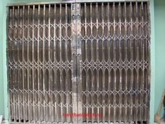Cửa xếp inox 03